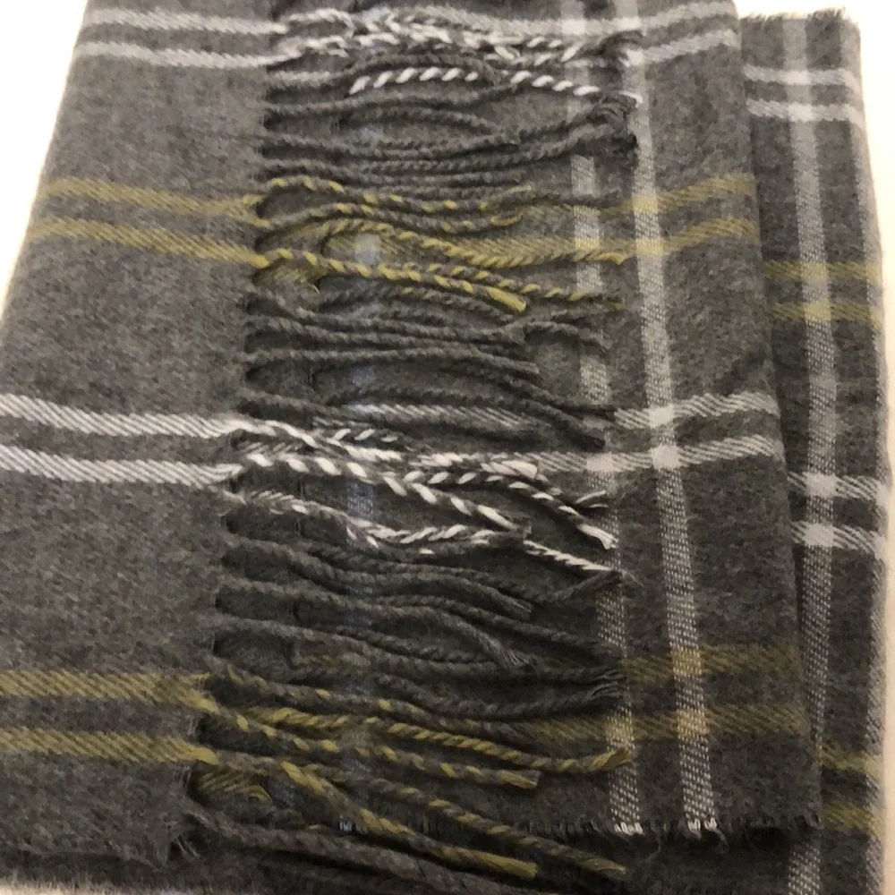 Cejon Super Soft Italian Scarf Plaid Made in Italy 100% acrylic